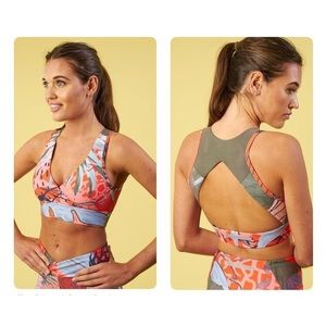 LIMITED Nikki B x Gymshark Pineapple Sports Bra